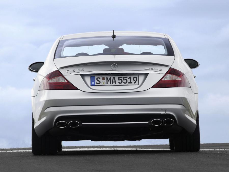  Mercedes-Benz CLS55 AMG 2005 года  (фото 35 из 40)